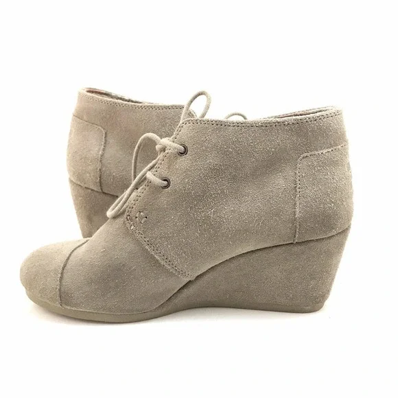 TOMS Desert Tan Taupe Suede Lace-Up Ankle Boots Wedge Booties Size W9 - Picture 9 of 12